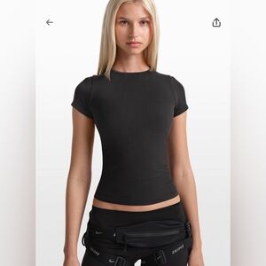 Nikeskims Ribbed Seamless Baby Tee Obsidian Large NWT